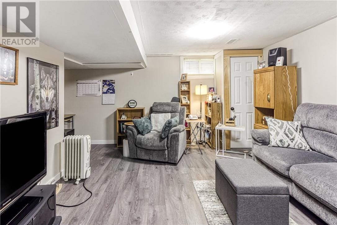 17 PENMAN AVENUE Image 20