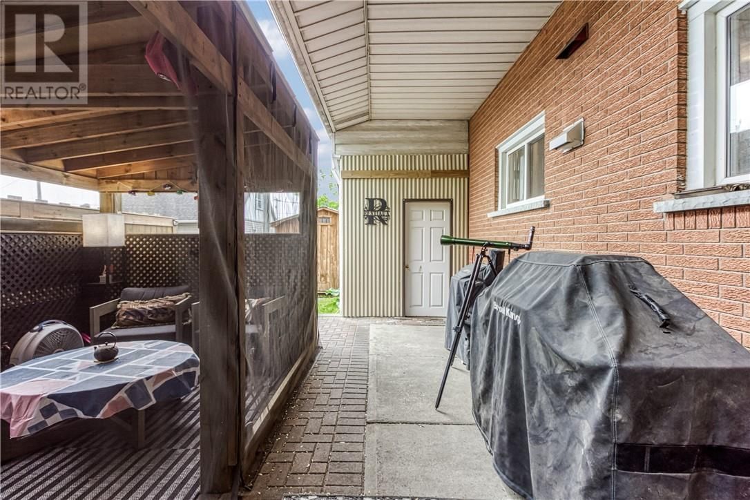 17 PENMAN AVENUE Image 33