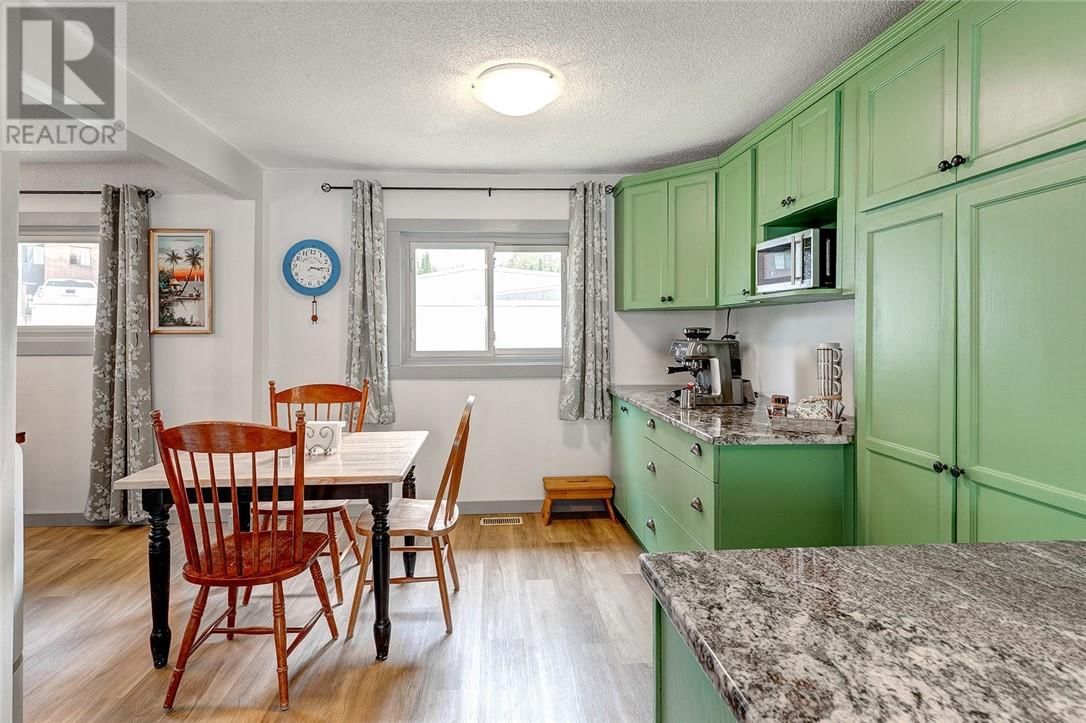 116 ESTE DRIVE Image 11