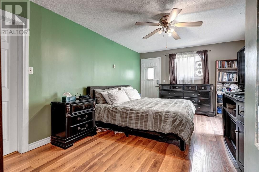 116 ESTE DRIVE Image 17