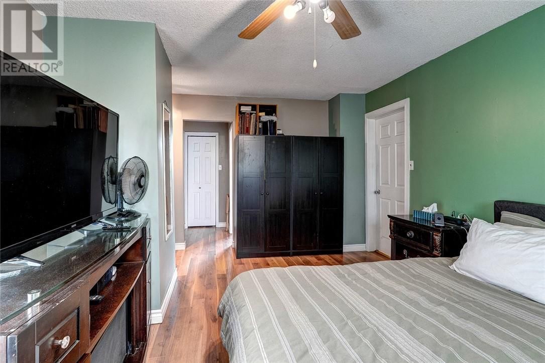 116 ESTE DRIVE Image 18