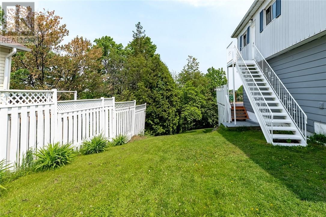 116 ESTE DRIVE Image 27
