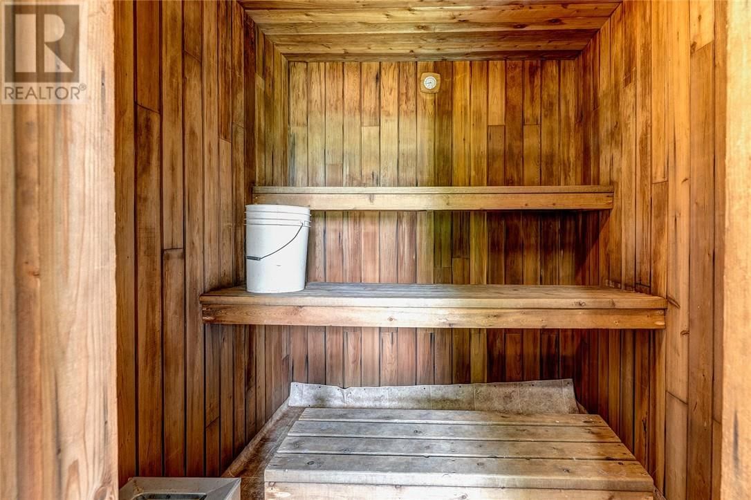 116 ESTE DRIVE Image 32