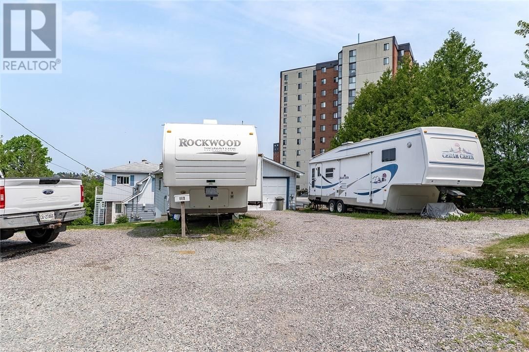 116 ESTE DRIVE Image 41