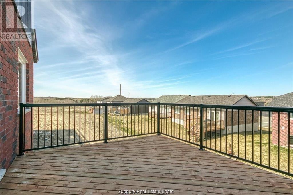 828 MOONROCK Image 10