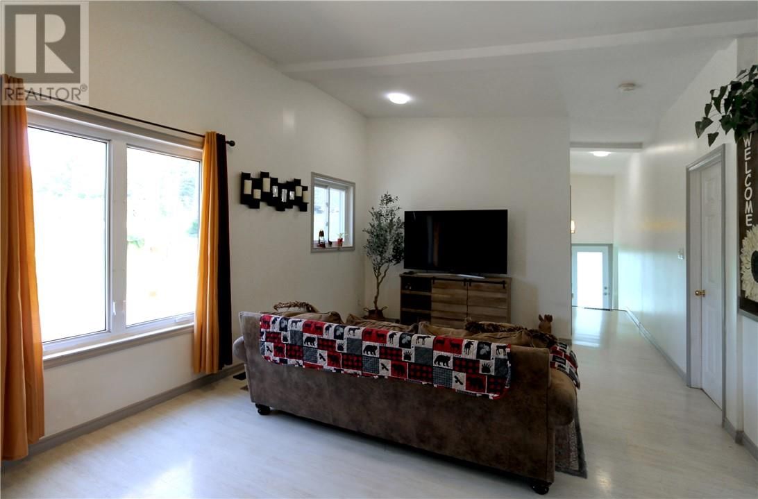 14 PLANTE ROAD Image 9