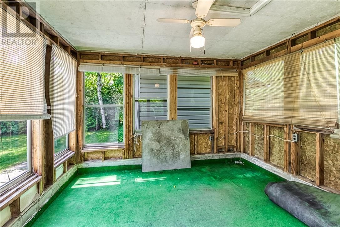 14 OAK AVENUE Image 23