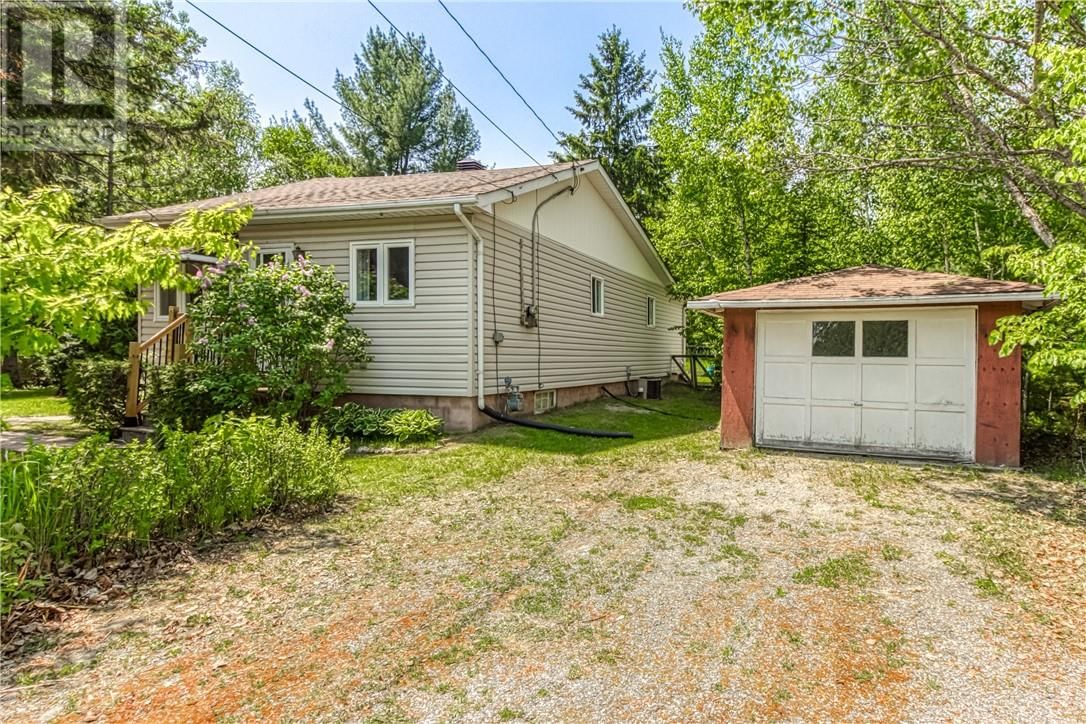 14 OAK AVENUE Image 4