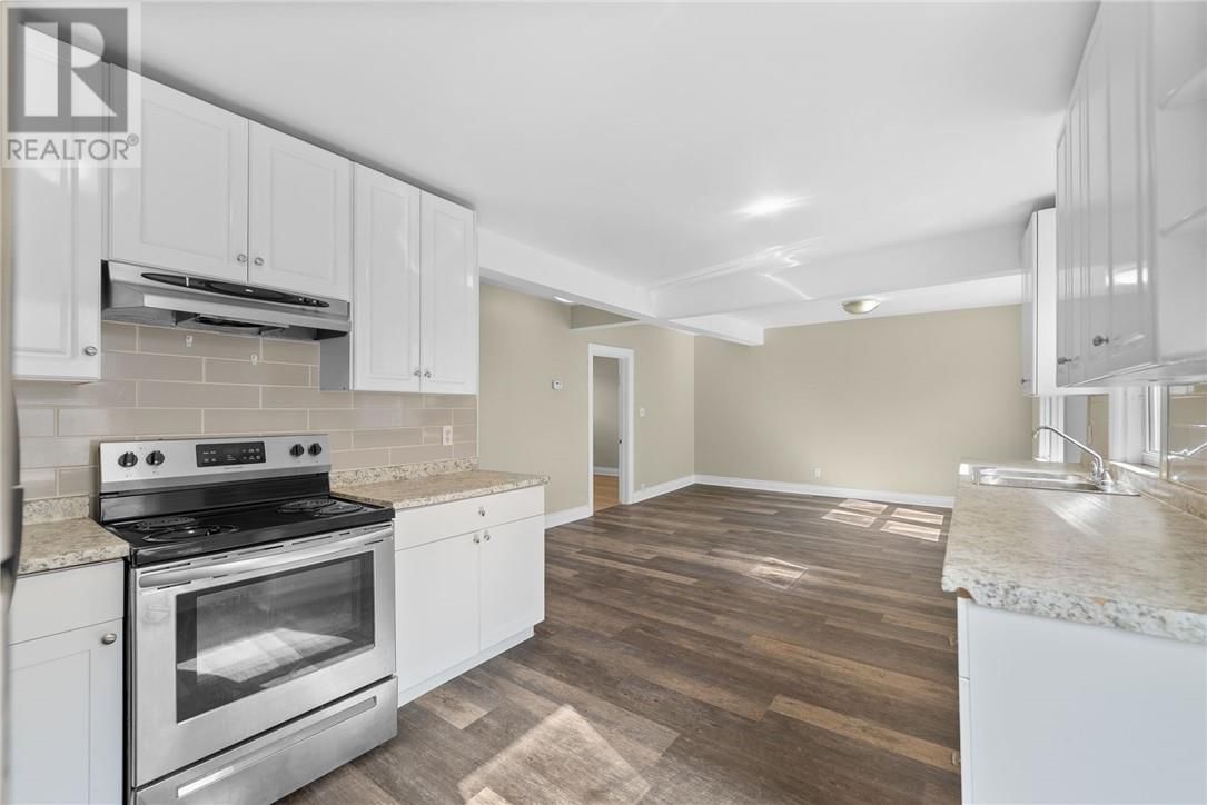 973 LORNE STREET Image 13
