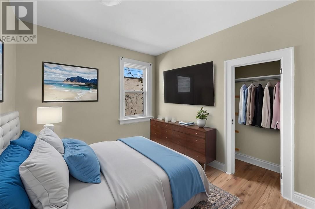 973 LORNE STREET Image 31