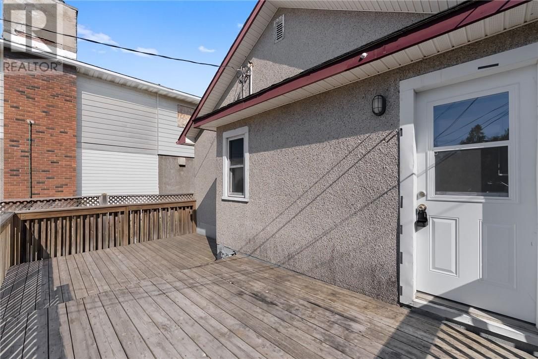 973 LORNE STREET Image 45