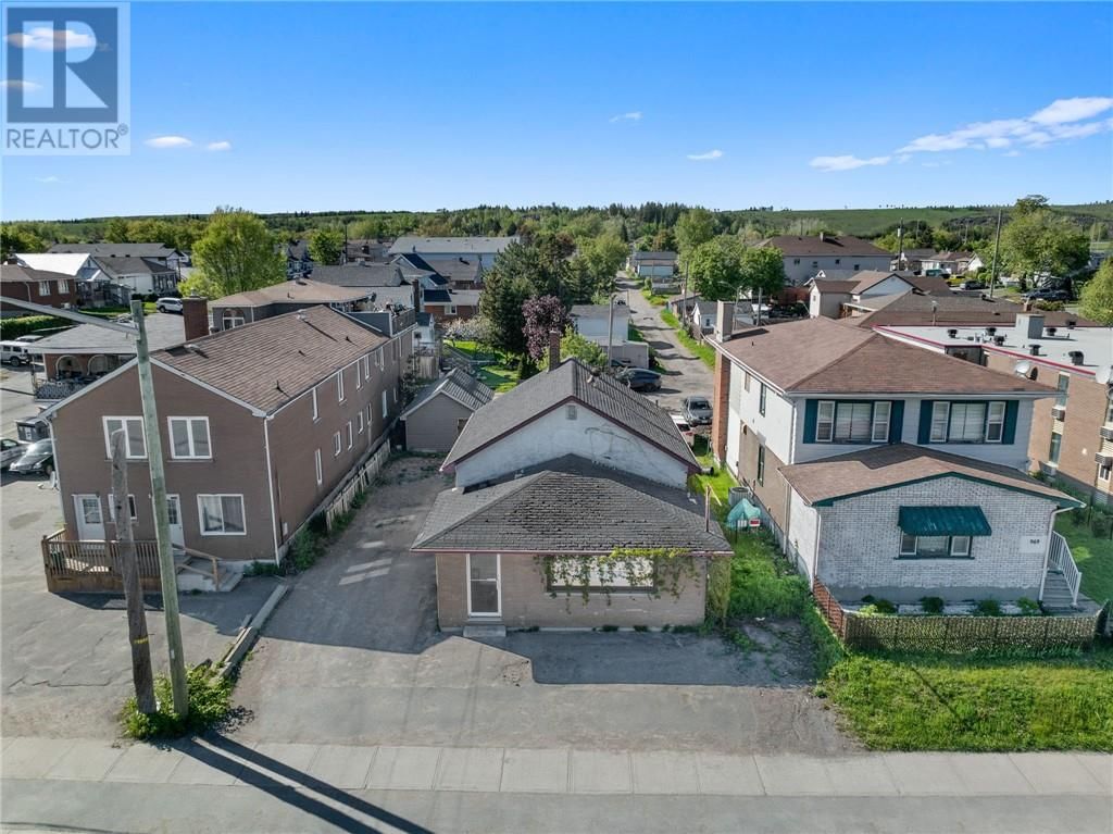 973 LORNE STREET Image 5