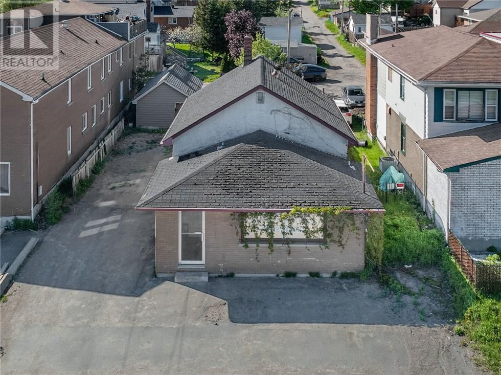 973 LORNE STREET Image 7