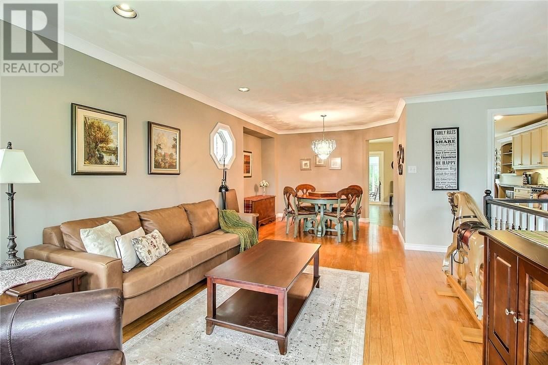 67 RAVINA DRIVE Image 12