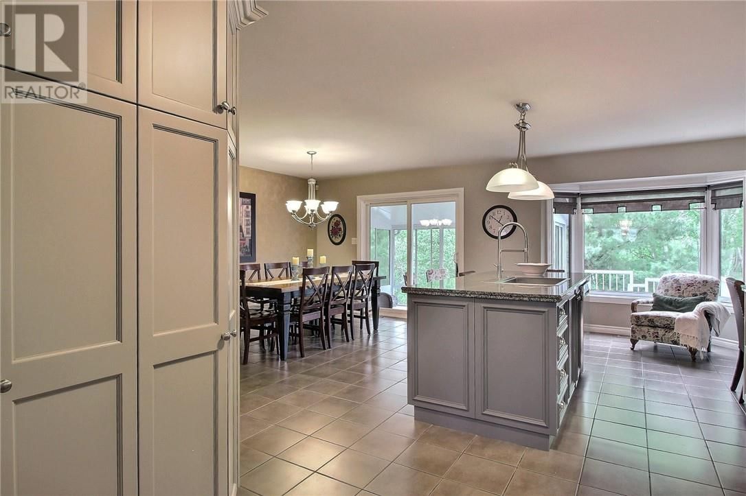 67 RAVINA DRIVE Image 4