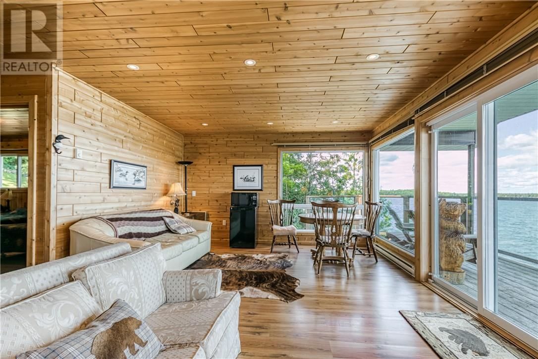 199 TRILLIUM TRAIL Image 44