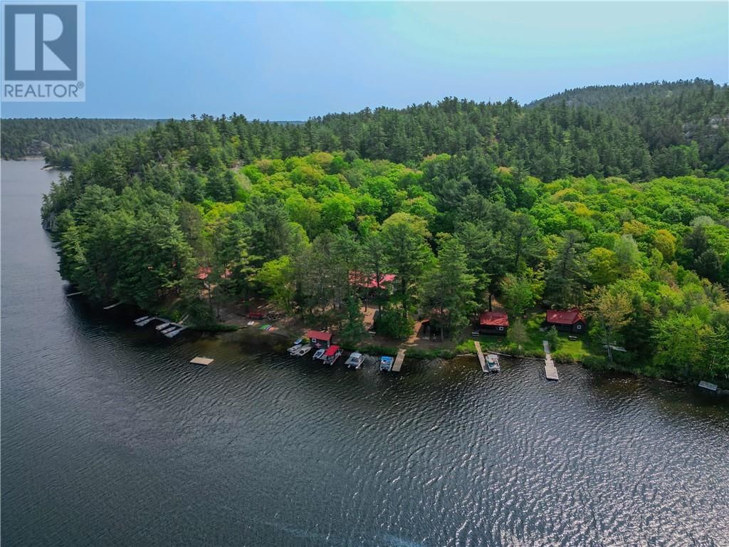 1086 LAKE STREET Image 2