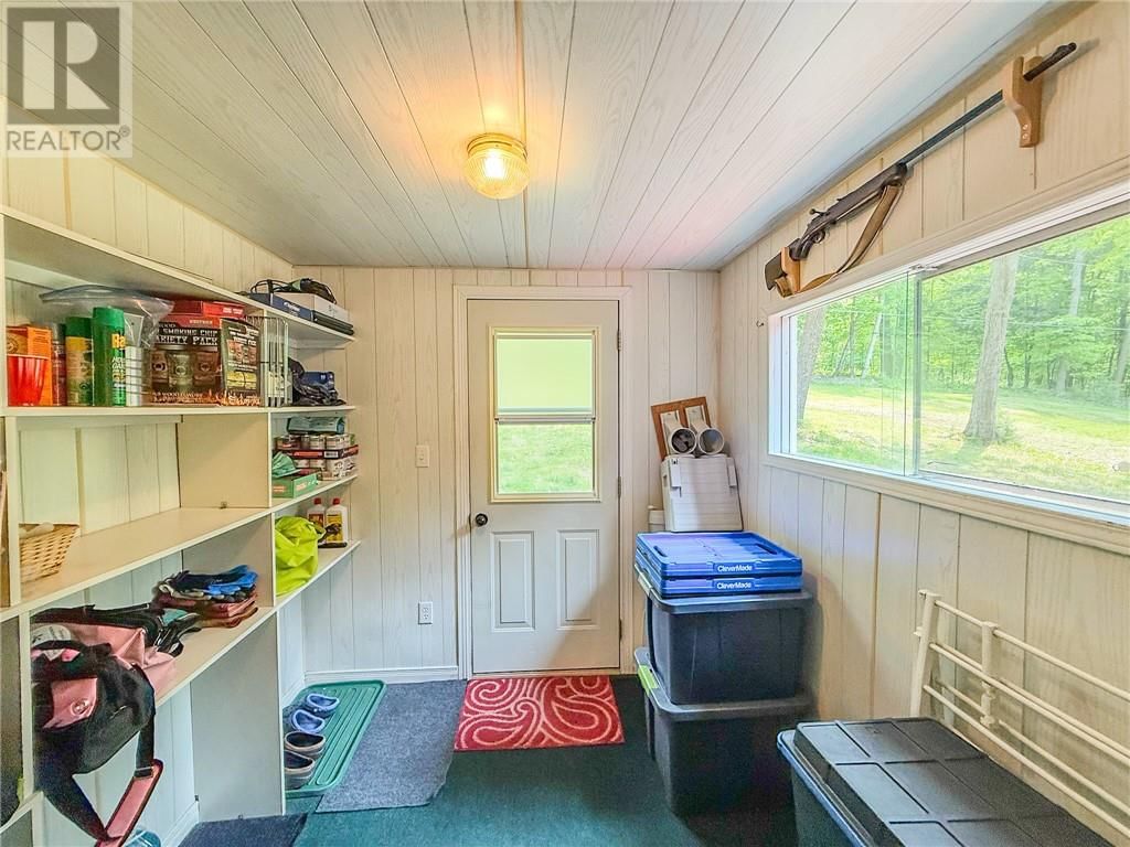 1086 LAKE STREET Image 24