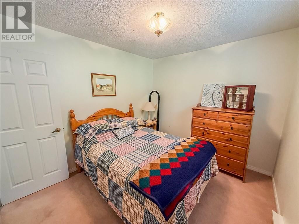 1086 LAKE STREET Image 35