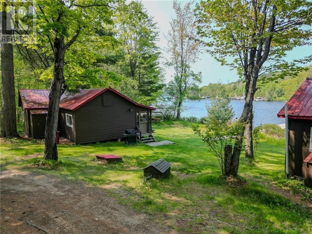 1086 LAKE STREET Image 38