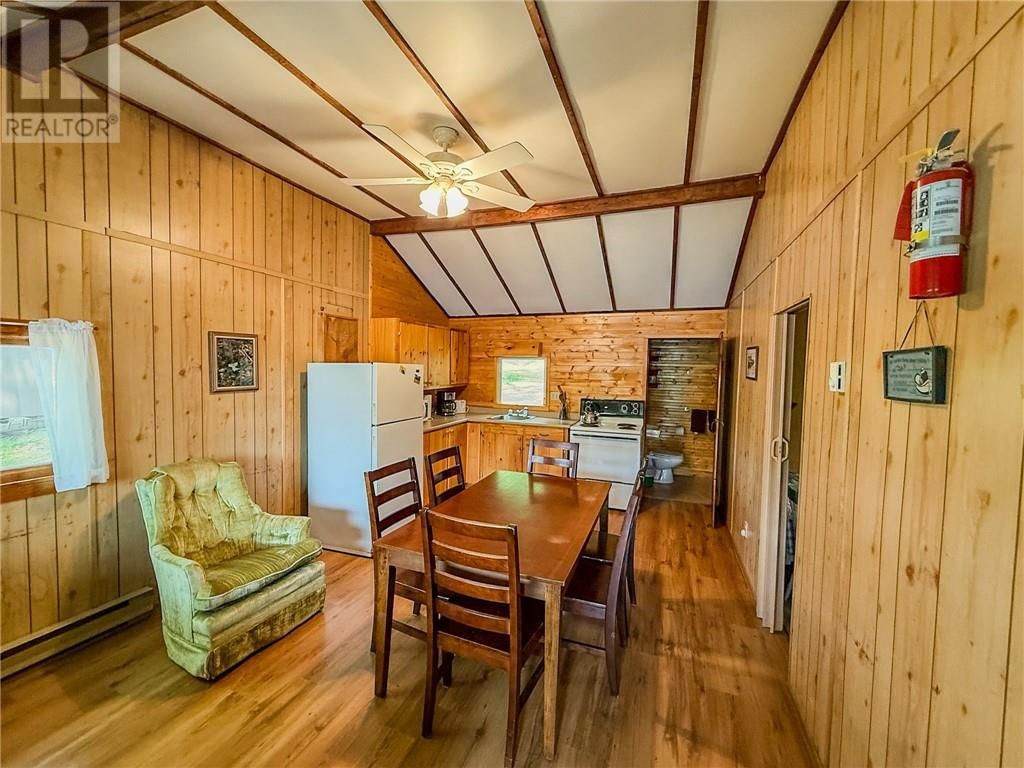 1086 LAKE STREET Image 49