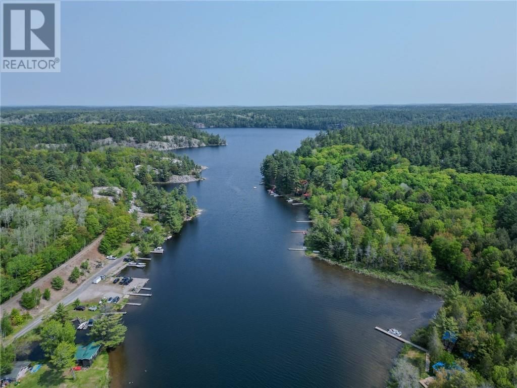 1086 LAKE STREET Image 7