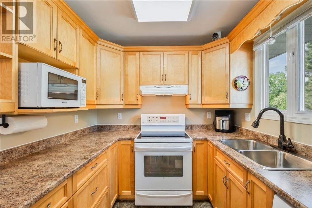 4142 FROST AVENUE Image 11