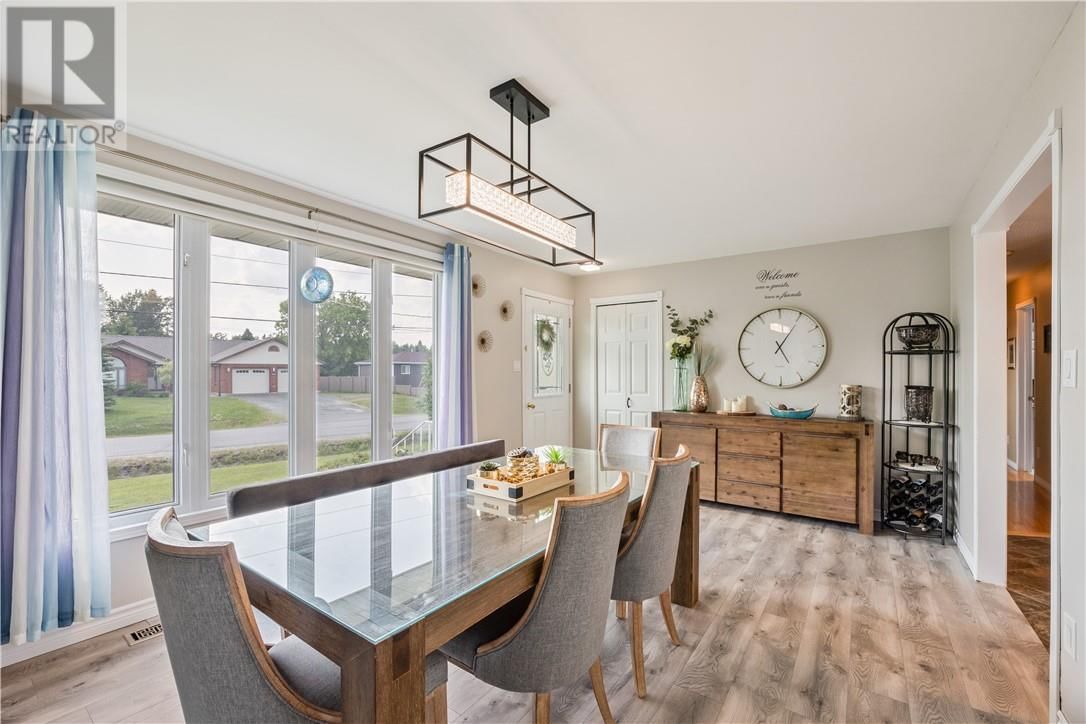 4142 FROST AVENUE Image 13