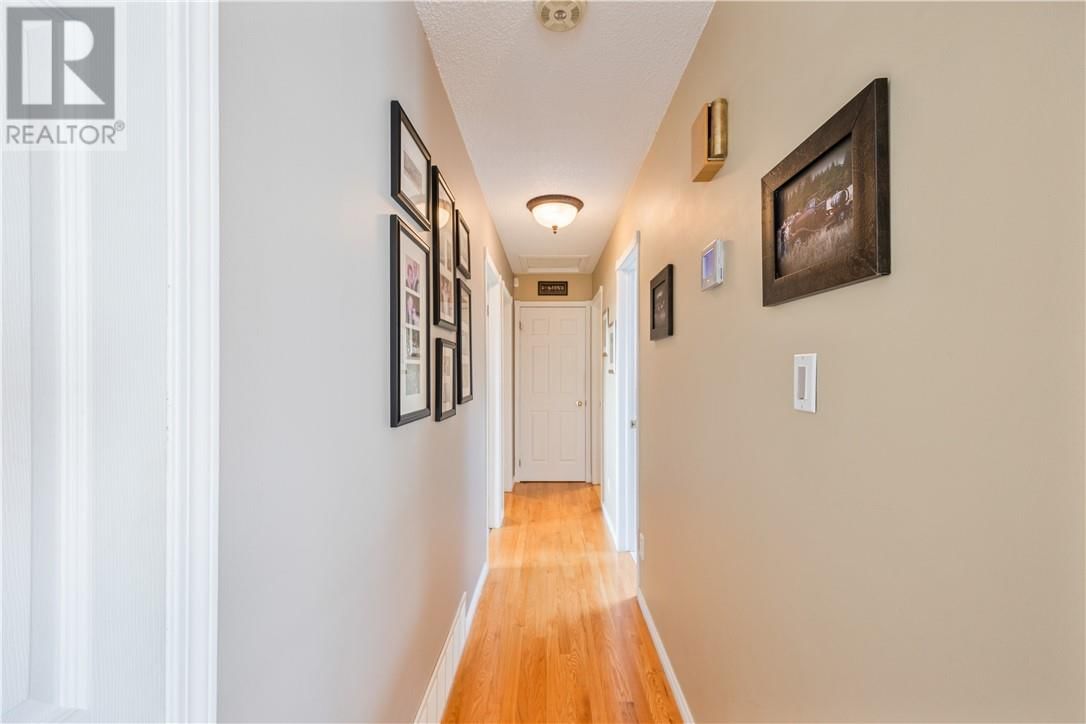 4142 FROST AVENUE Image 15