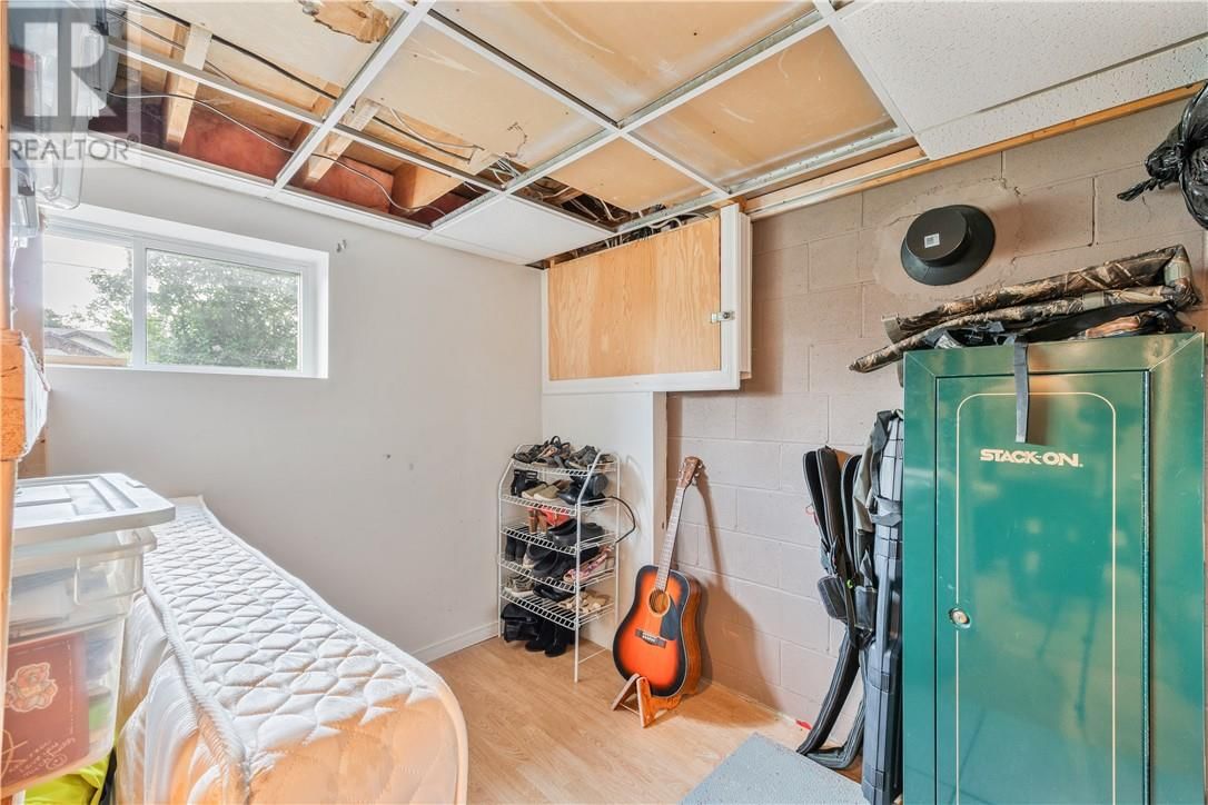 4142 FROST AVENUE Image 28