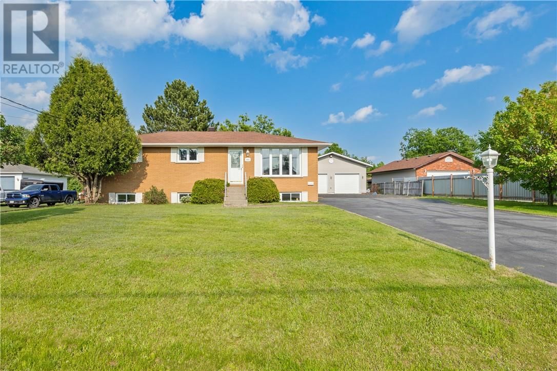 4142 FROST AVENUE Image 32