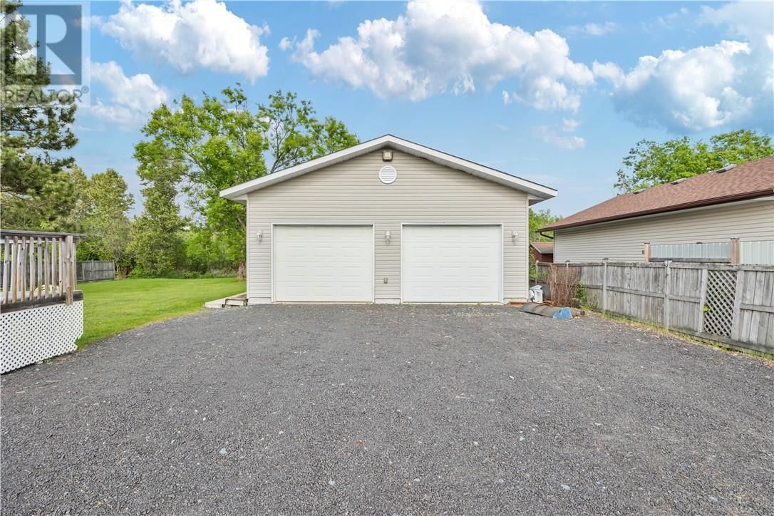 4142 FROST AVENUE Image 34