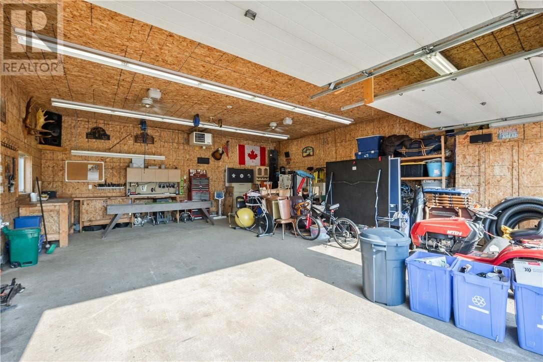4142 FROST AVENUE Image 35