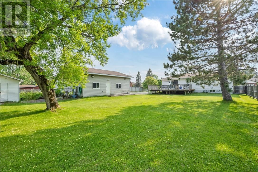 4142 FROST AVENUE Image 36