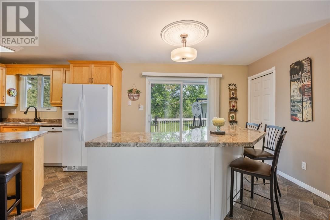 4142 FROST AVENUE Image 8