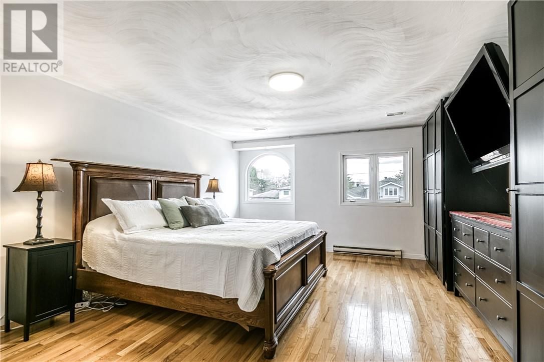 1548 GAUTHIER STREET Image 16