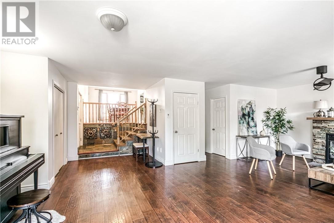 1548 GAUTHIER STREET Image 25