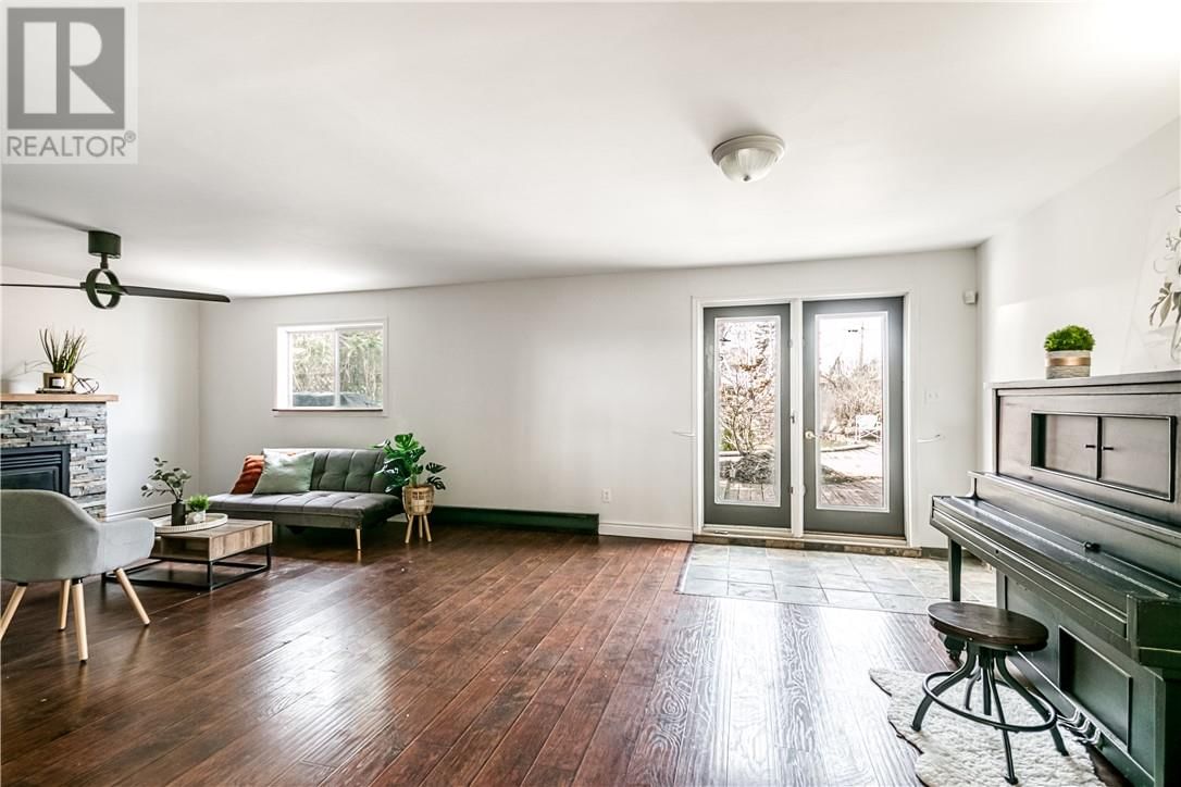 1548 GAUTHIER STREET Image 27