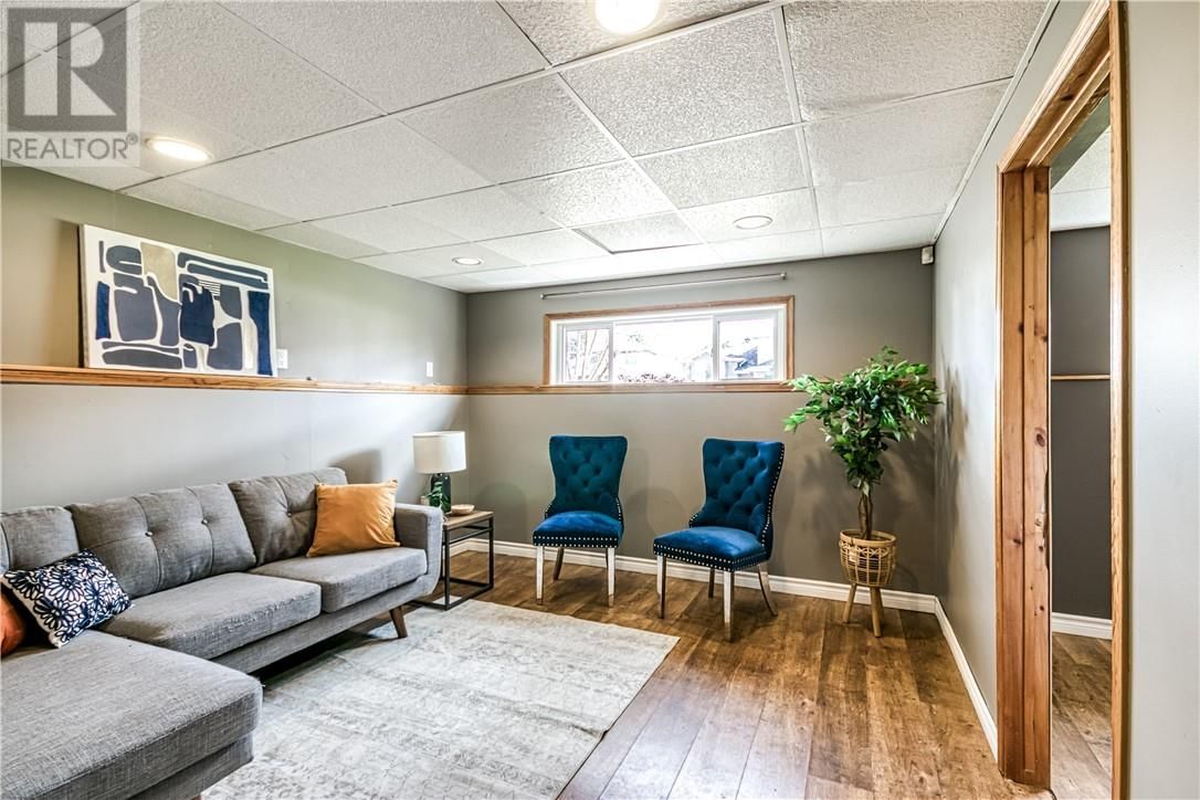1548 GAUTHIER STREET Image 30