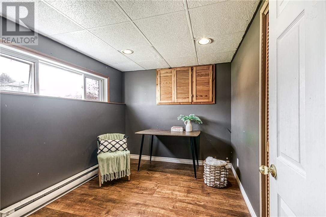 1548 GAUTHIER STREET Image 32