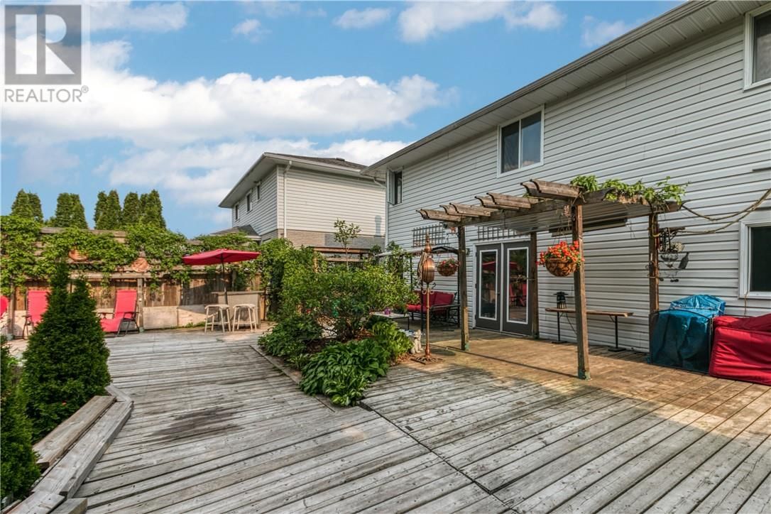 1548 GAUTHIER STREET Image 35