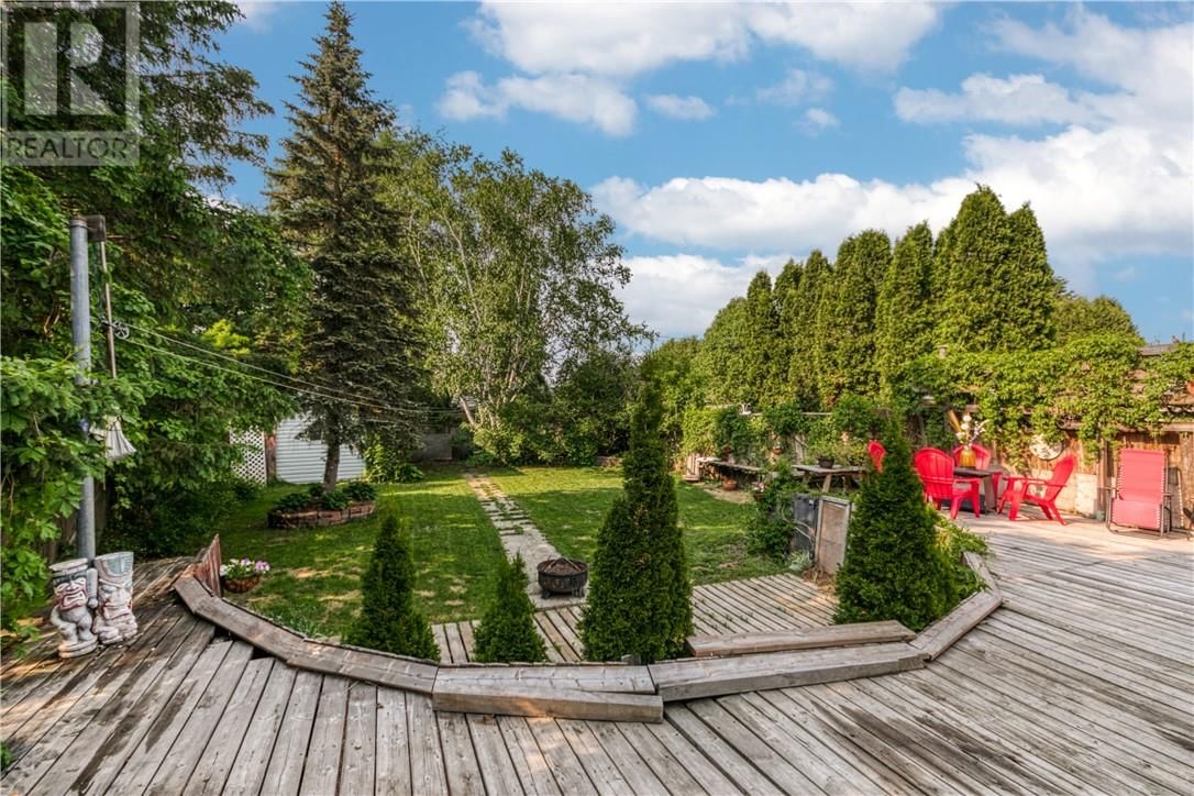 1548 GAUTHIER STREET Image 37
