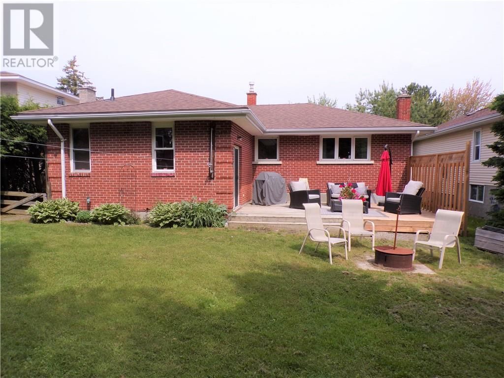 413 CULVER CRESCENT Image 13
