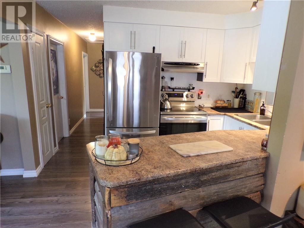 413 CULVER CRESCENT Image 21