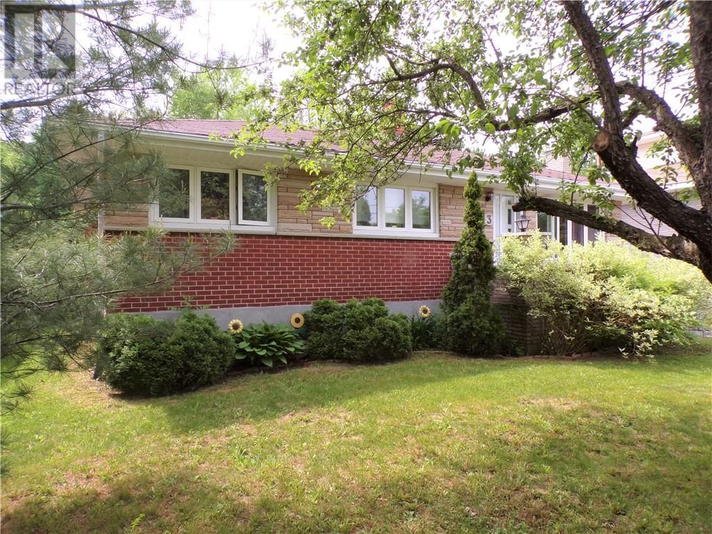 413 CULVER CRESCENT Image 3