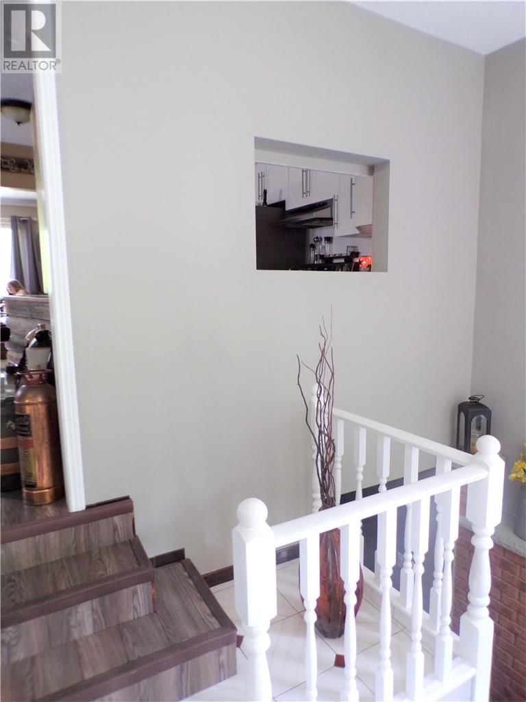413 CULVER CRESCENT Image 37