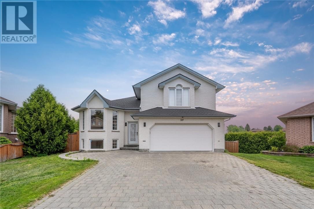 117 GARDENVALE COURT Image 1