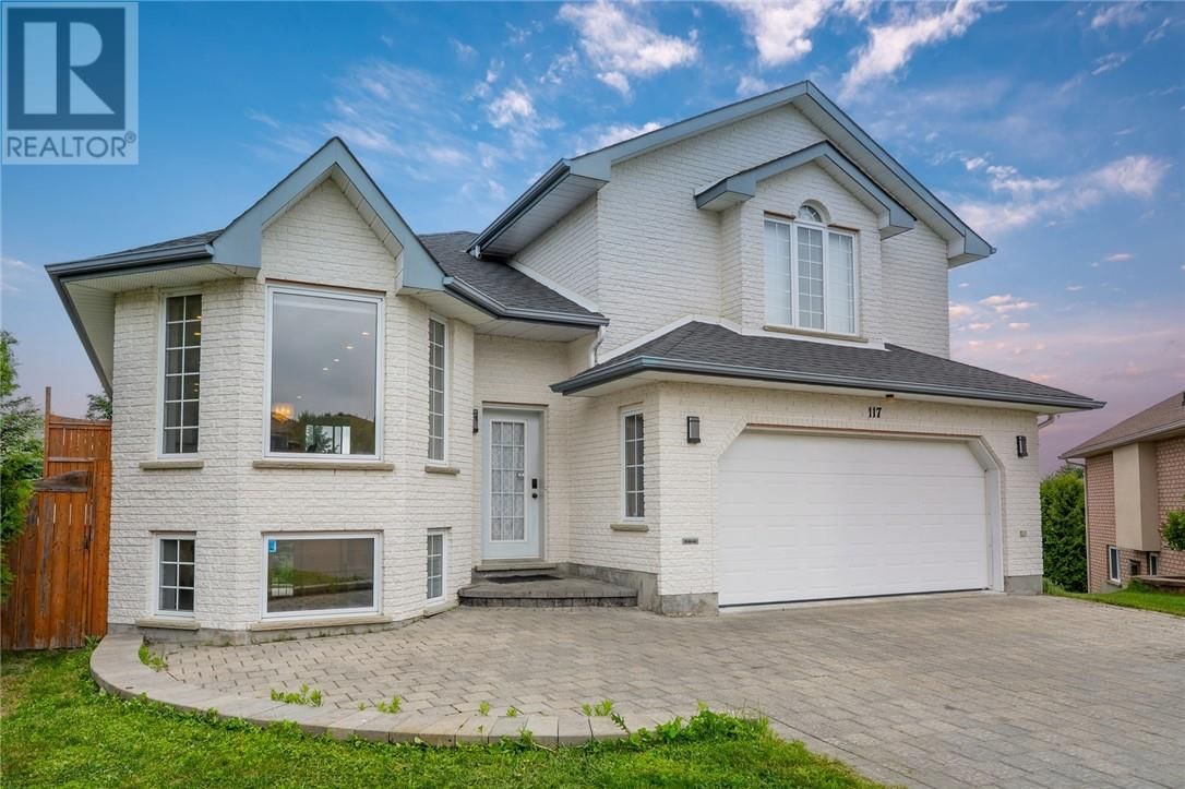117 GARDENVALE COURT Image 4