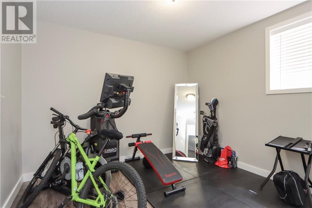 52 ARMAND STREET Image 17