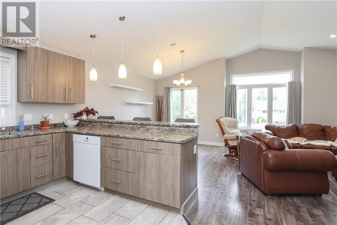 52 ARMAND STREET Image 25